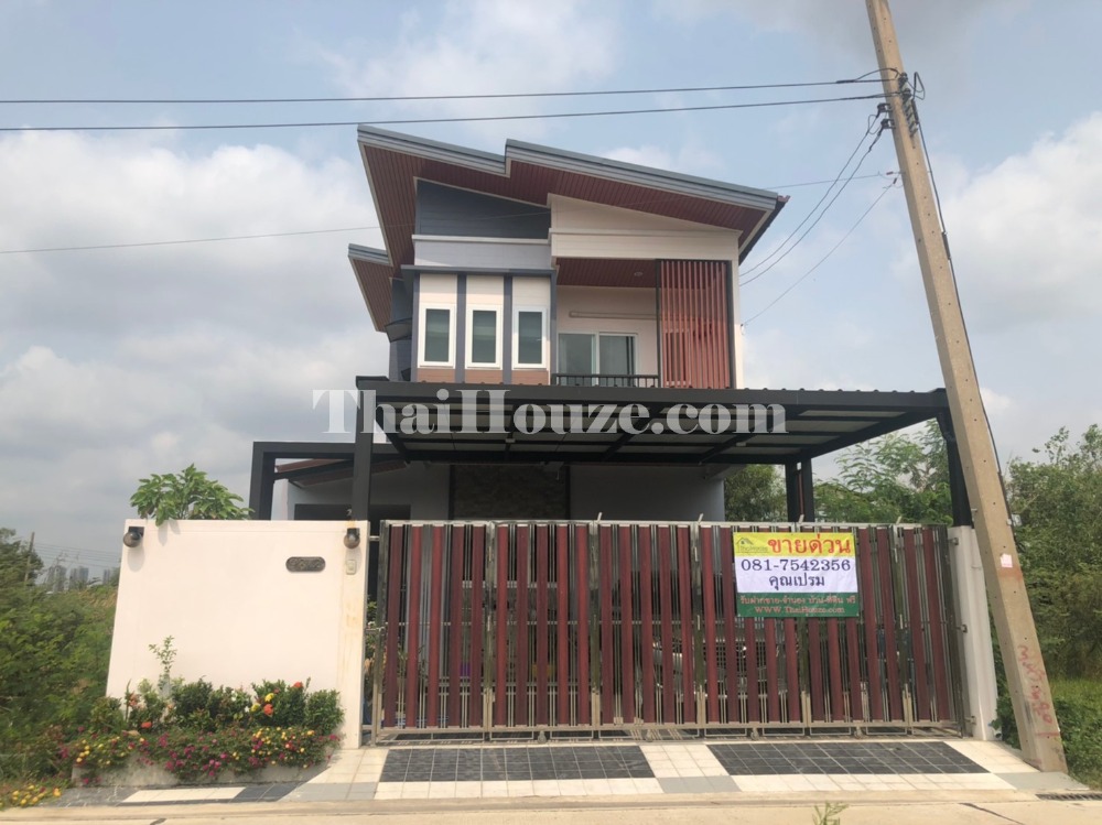 For SaleHouseChaengwatana, Muangthong : 2-story detached house for sale, Phetwattana Village, Pak Kret, Nonthaburi.