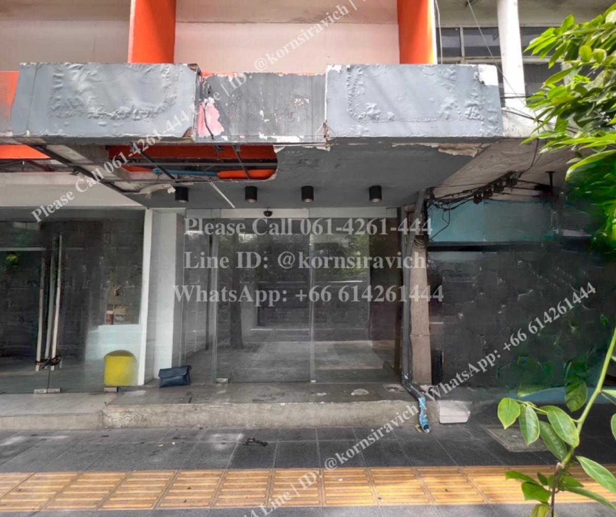 For RentShophouseSukhumvit, Asoke, Thonglor : 4-story commercial building for rent @Thonglor - Phrom Phong, Bangkok. Shared parking for 10-15 cars, near BTS.