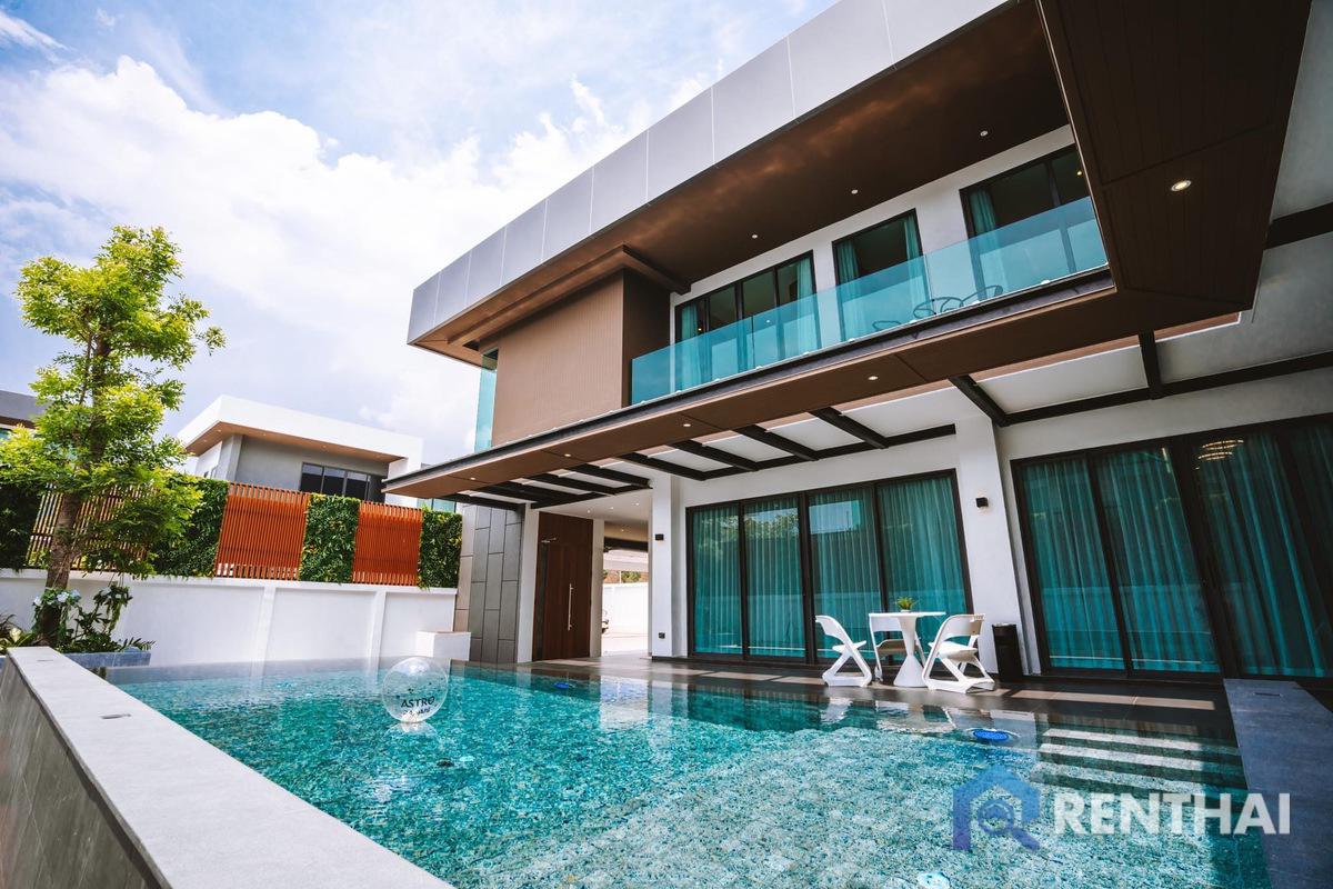 For SaleHousePattaya, Bangsaen, Chonburi : Modern Luxury Villa 6beds 6 bath Fully furnished.