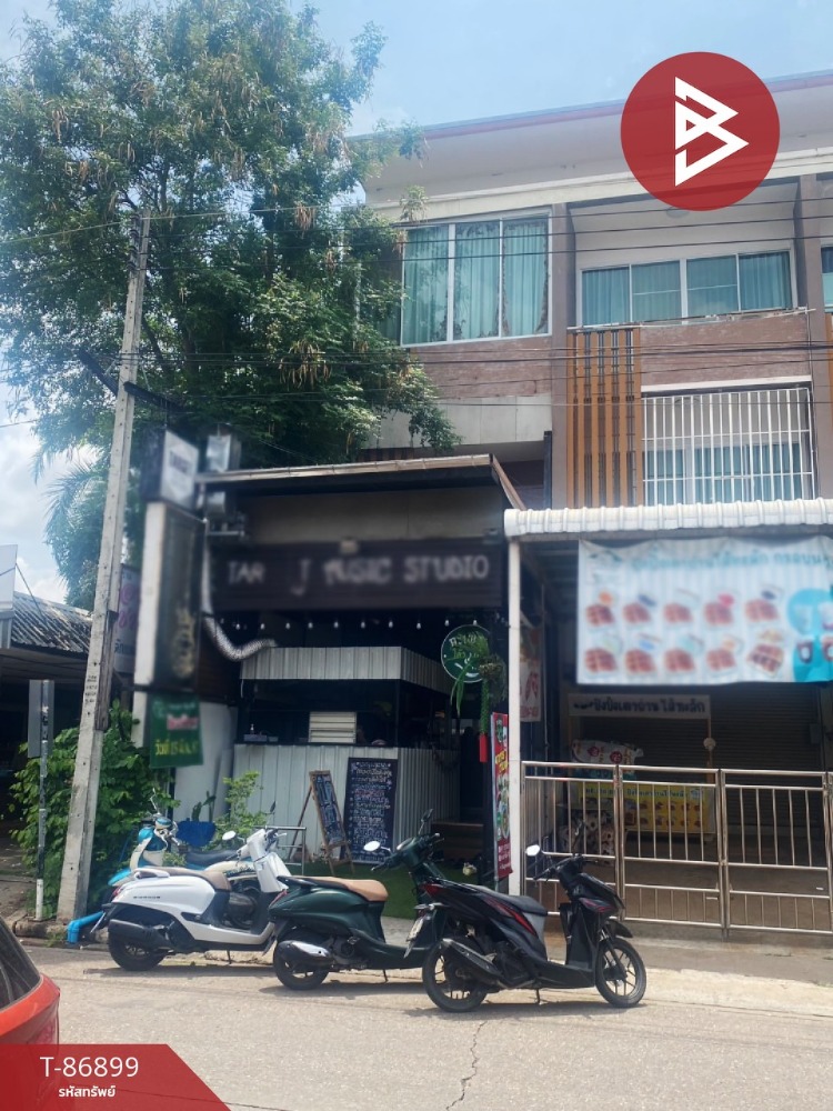 For SaleShophouseUdon Thani : Commercial building for sale, 3 floors, area 38 square meters, Mak Khaeng, Udon Thani.