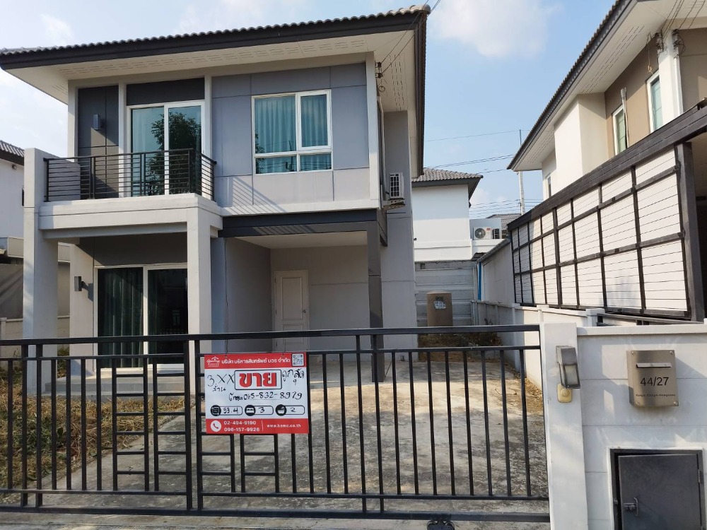 For SaleHousePathum Thani,Rangsit, Thammasat : Centro Rangsit Khlong 4-Wongwaen, price 3.99 million, cheapest in the project. Nice new project The road in front of the house is wide.