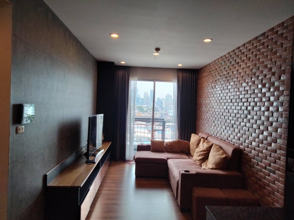 For RentCondoSathorn, Narathiwat : Beautiful built-in room for rent, large space, 7th floor, Supalai Lite Sathorn-Charoenrat, fireworks view.