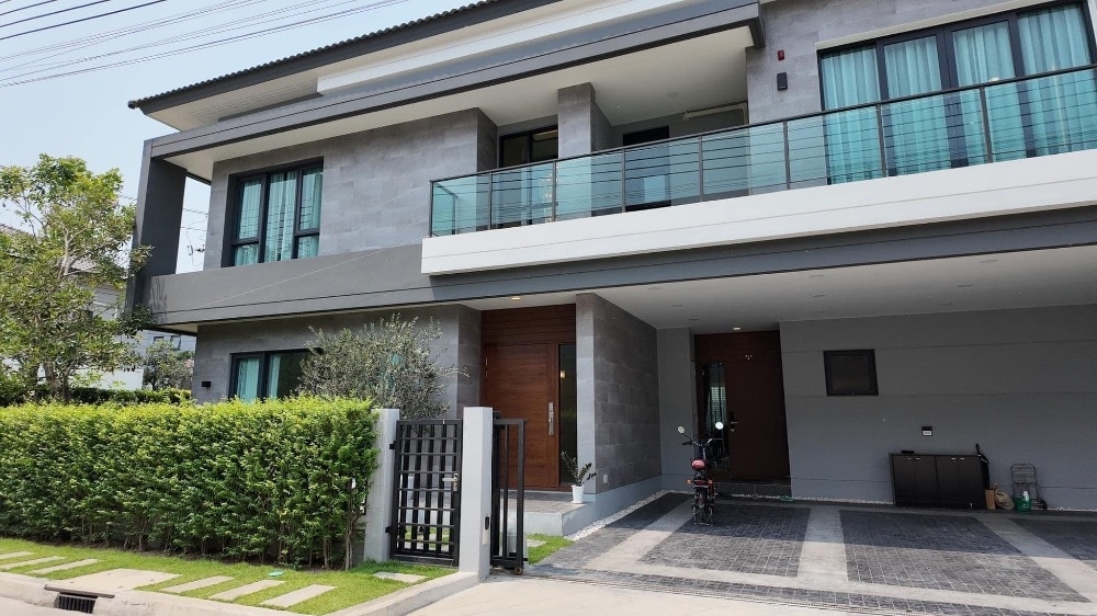 For SaleHouseBangna, Bearing, Lasalle : S-TTBN106 Detached house for sale, The City Bangna, 2 floors, size 78 sq m, usable area 351 sq m, 4 bedrooms, 5 bathrooms, 30.9 million 063-759-1967