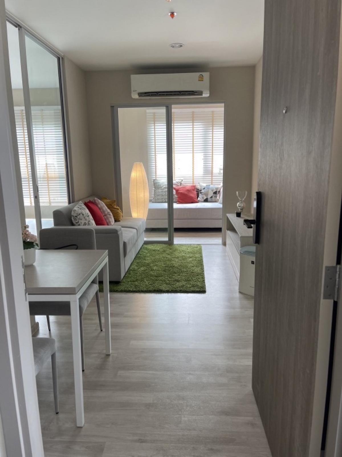 For RentCondoRamkhamhaeng, Hua Mak : 🏬 Very beautiful room..for rent 🏬 Rare Unit‼️ Niche Mono Ramkhamhaeng 1Bed Plus 38 sq.m. ➡️ Corner room..not attached to neighbors New💯no one has ever lived in it.