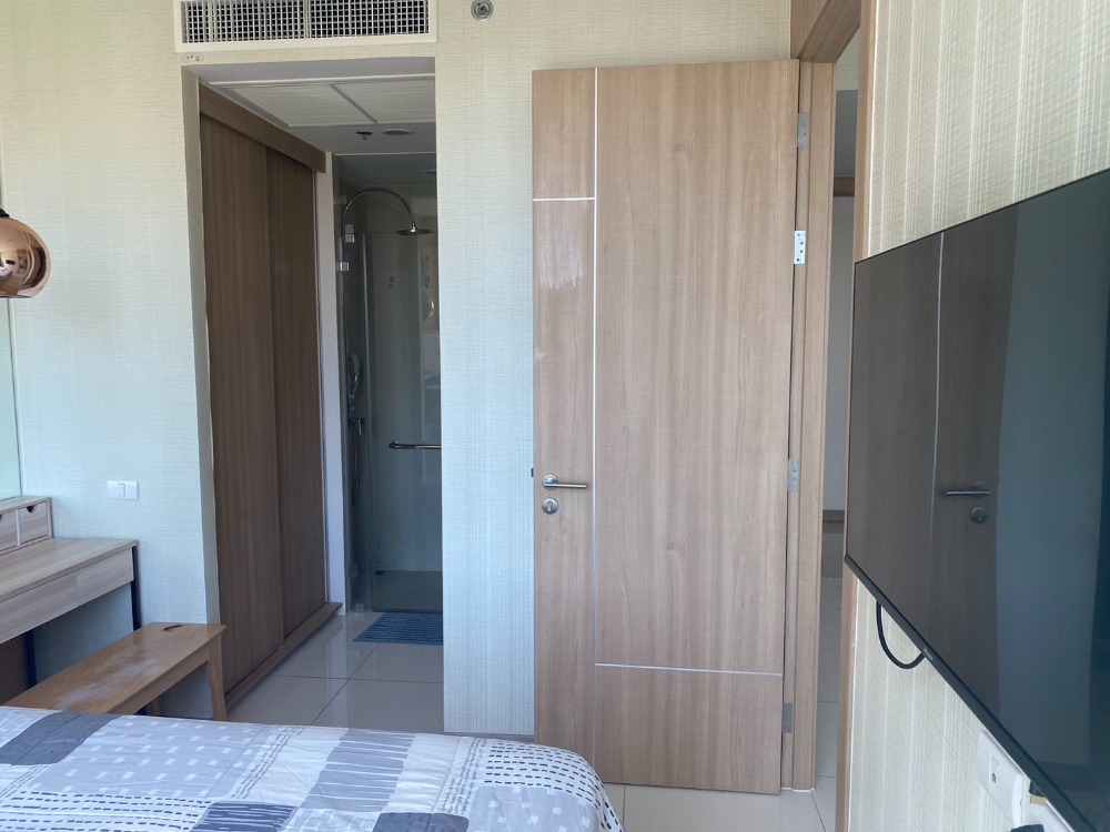 For RentCondoPattaya, Bangsaen, Chonburi : for rent condo riviera wongamat 1 Bed (S03-1831)