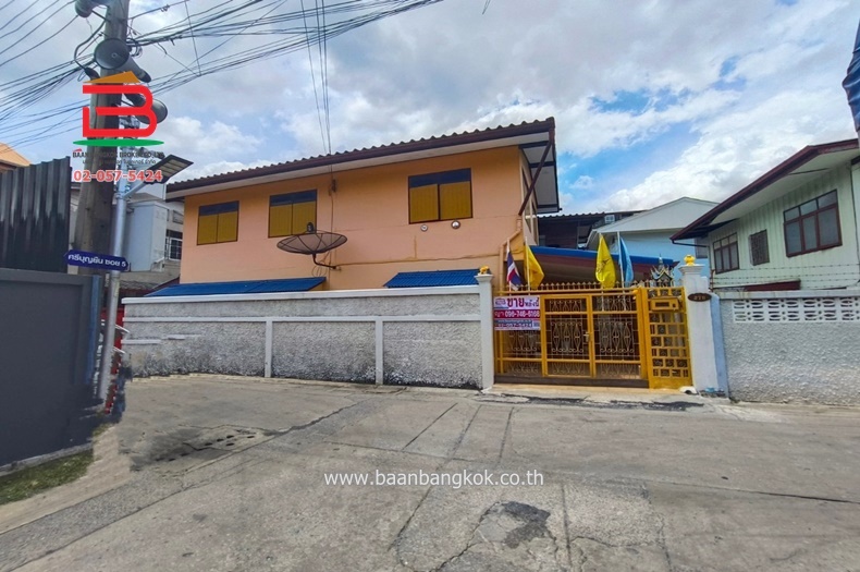 For SaleHouseBang Sue, Wong Sawang, Tao Pun : 2-story detached house, corner house, Soi Pracharat 32, area 25 sq m., Pracharat Road, Bang Sue District, Bangkok.