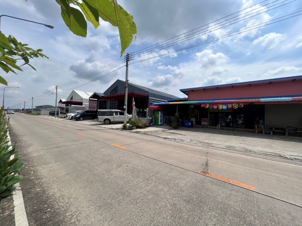 For RentWarehousePathum Thani,Rangsit, Thammasat : Newly built warehouse / luxuriously decorated - complete equipment / self-announced tourism / 3-phase electricity