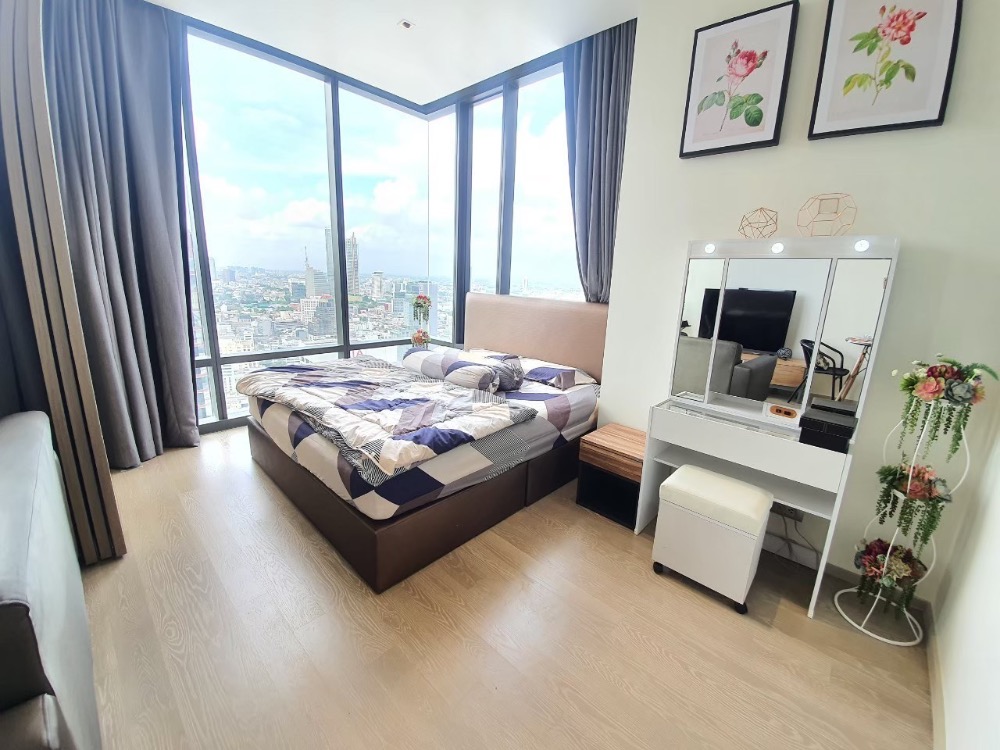 For RentCondoSilom, Saladaeng, Bangrak : Ashton Silom 【𝐒𝐄𝐋𝐋&𝐑𝐄𝐍𝐓】 🔥Here it is, a very beautiful, cozy room, beautifully decorated, elegant, fully furnished. Fully centralized area, close to MRT Samyan 🔥Contact Line ID: @hacondo