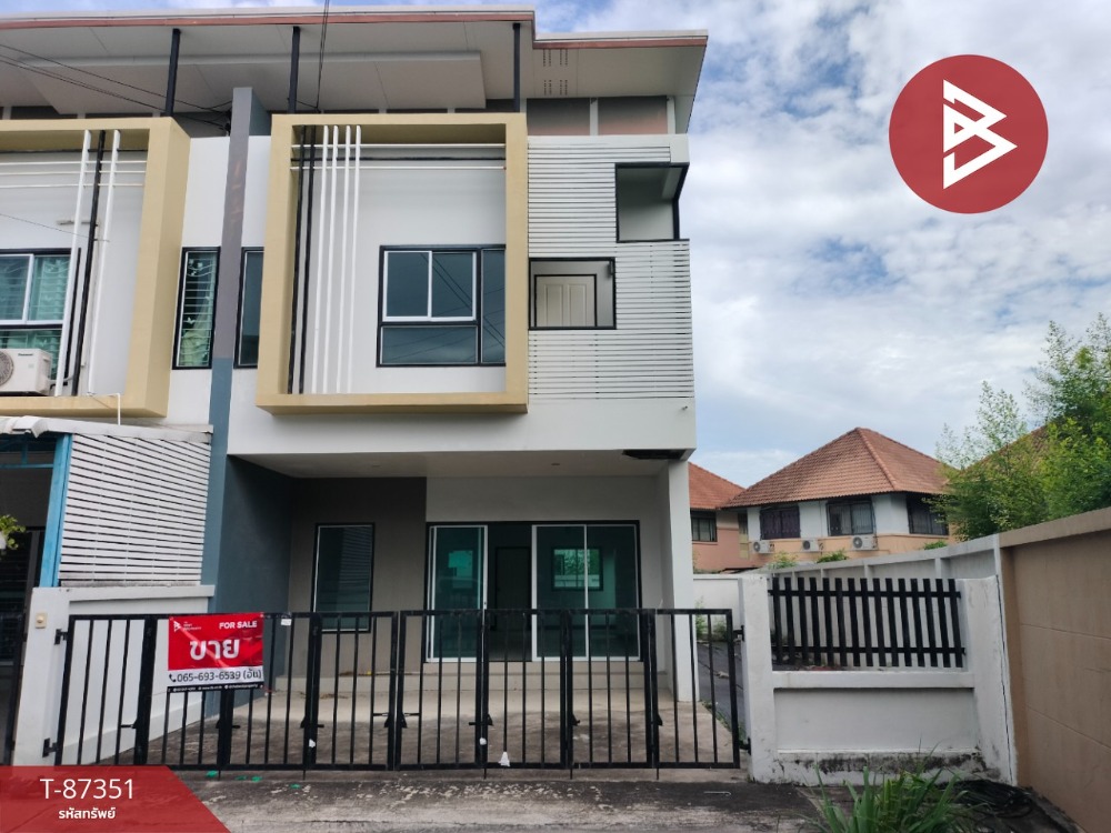 For SaleTownhousePattaya, Bangsaen, Chonburi : Townhouse for sale Arinsiri Village at Khao Lam, Huai Kapi, Chonburi