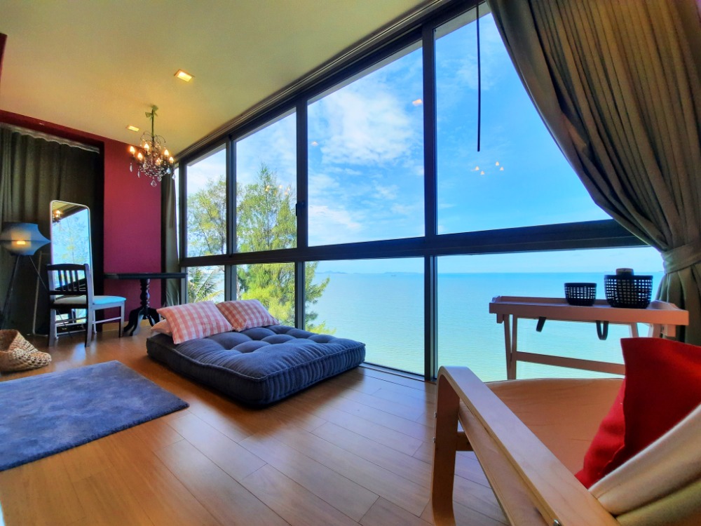 For SalePattaya, Bangsaen, Chonburi : 🏖🏖Beachfront Pool Villa 🏖🏖 for Sale, 5 storey with roof top swimming pool able to rent through airbnb or vacation home at Bang Lamung Chonburi near Motorway