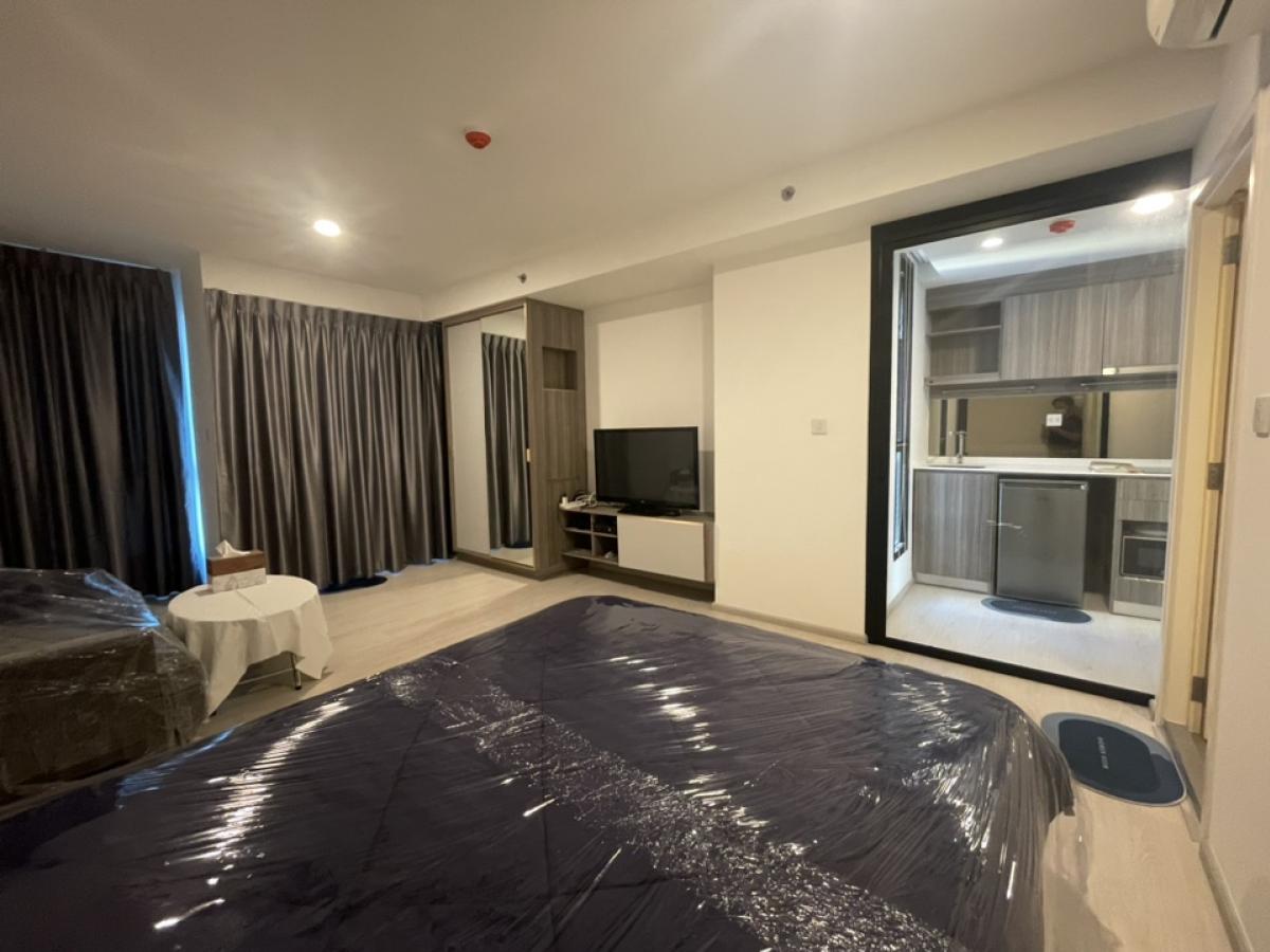 For SaleCondoVipawadee, Don Mueang, Lak Si : Condo for sale Knightsbridge Phahonyothin Interchange 32.35 sq m., 6th floor, Building A, south balcony, very new room, BTS view, near BTS Wat Phra Si Mahathat Bang Khen.