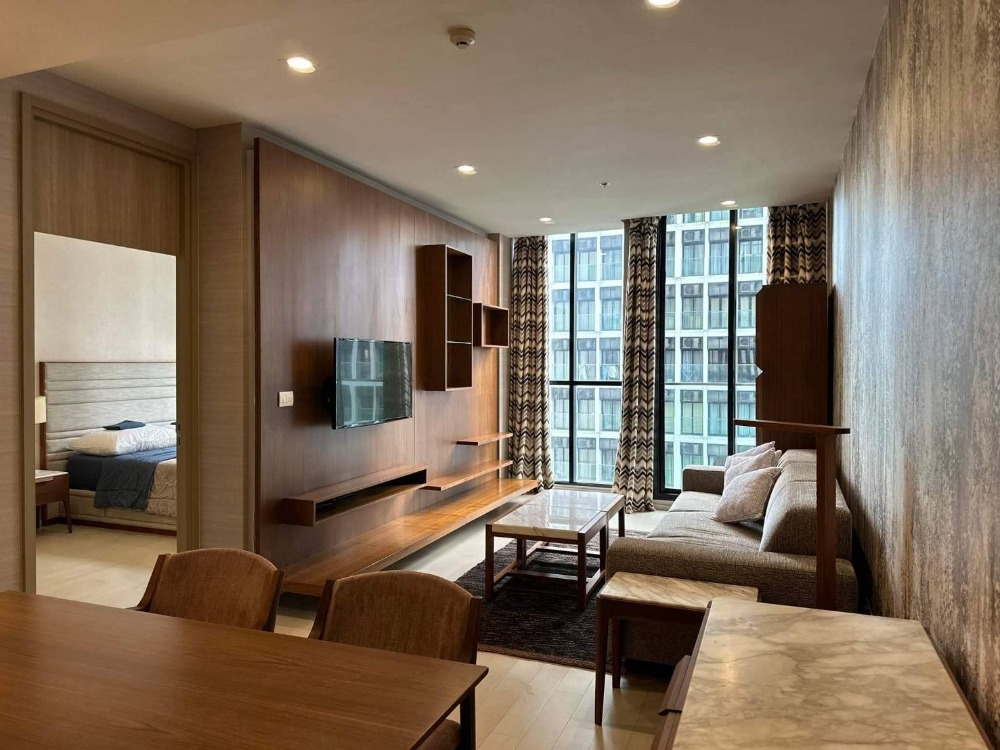 For RentCondoWitthayu, Chidlom, Langsuan, Ploenchit : ❖ Nice Decoration ❖ 05up Floor | 1 Bedroom 58.00 sq.m. | Condo skywalk connect to BTS ploenchit and Central Embassy.