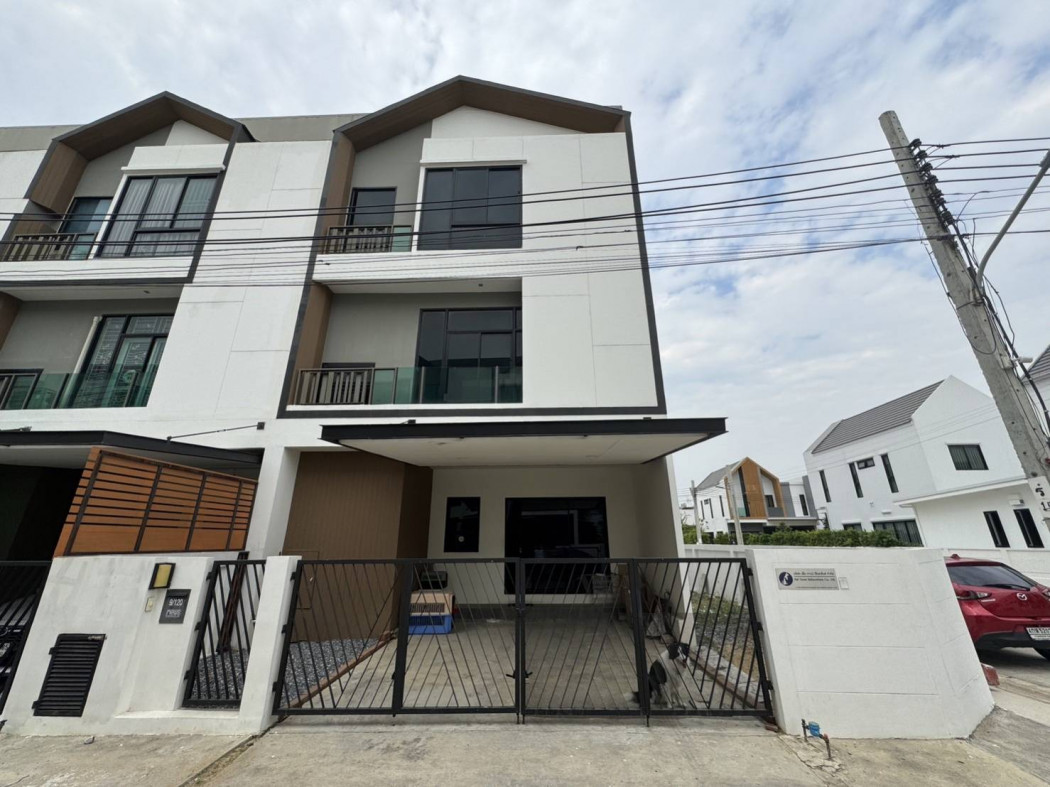 For SaleTownhouseRama 2, Bang Khun Thian : Townhome for sale, corner unit, Mews Thian Talay, 222 sq m., 34.5 sq m, never lived in.