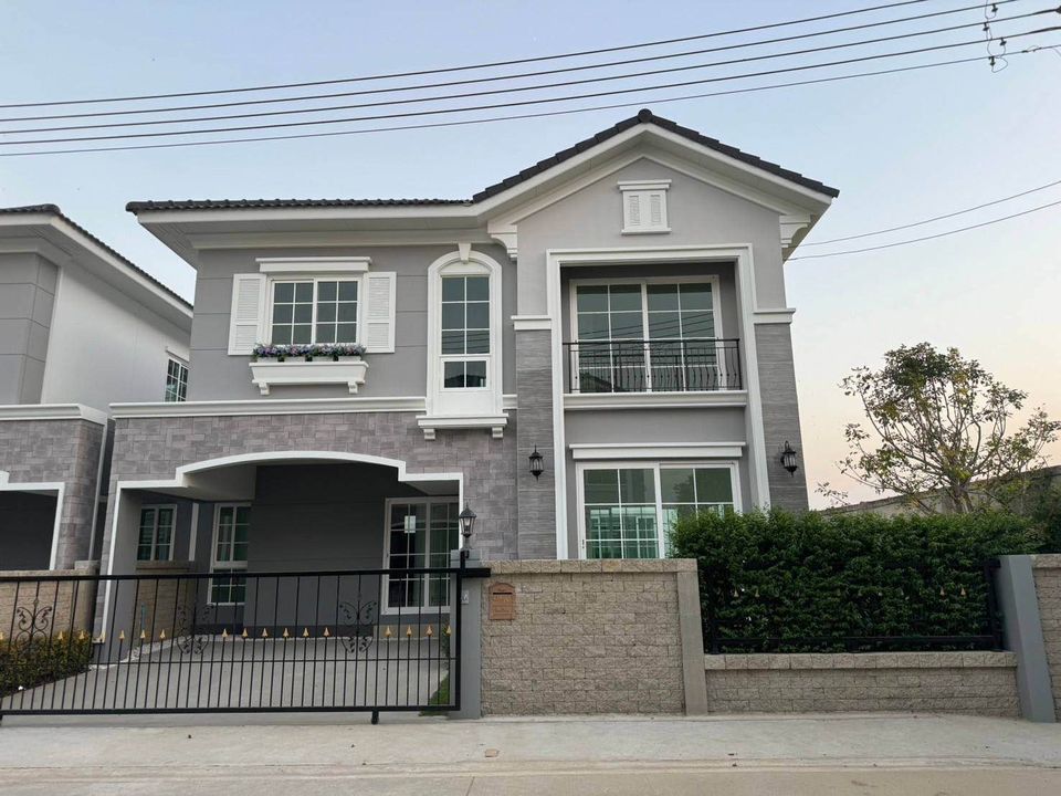 For RentHousePathum Thani,Rangsit, Thammasat : Rent a new detached house, President, Future-Rangsit, beautifully decorated with