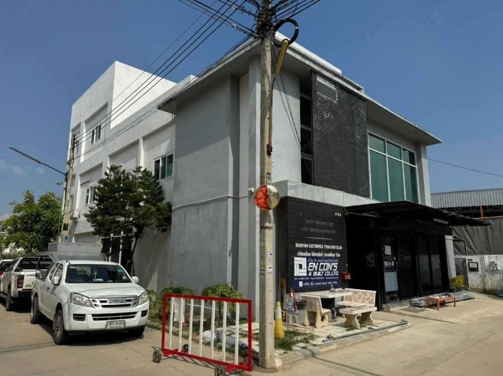 For SaleHome OfficePattaya, Bangsaen, Chonburi : For sale: 3-story home office in the heart of Amata Nakorn, Chonburi, area 105 sq m, usable area 675 sq m, fully furnished, price 27 million baht *