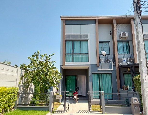 For SaleTownhousePattanakan, Srinakarin : For sale: Pleno Rama 9, Bangkok, Kreetha 2, 2-story townhouse, free transfer.