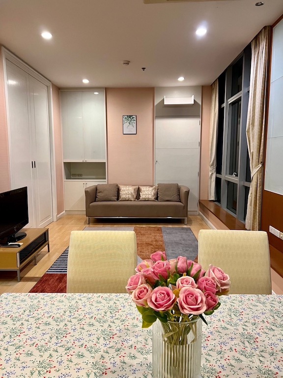 ให้เช่าคอนโดวงเวียนใหญ่ เจริญนคร : for rent Baan Sathorn chaopraya 2 bed nice room❤️🌈🌿