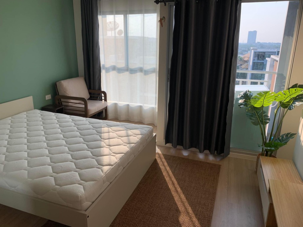 For RentCondoChaengwatana, Muangthong : For rent Lumpini Ville Chaengwattana-Pak Kret Station, size 23 sq m. 🌷 8th floor 🌈🧸 Complete furniture and appliances 🛋️ With washing machine 🧺