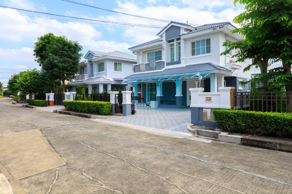 For SaleHouseNonthaburi, Bang Yai, Bangbuathong : Manthana Village, Ratchapruek, area 59.1 square wah, 3 bedrooms, 2 bathrooms, 1 kitchen, urgent sale