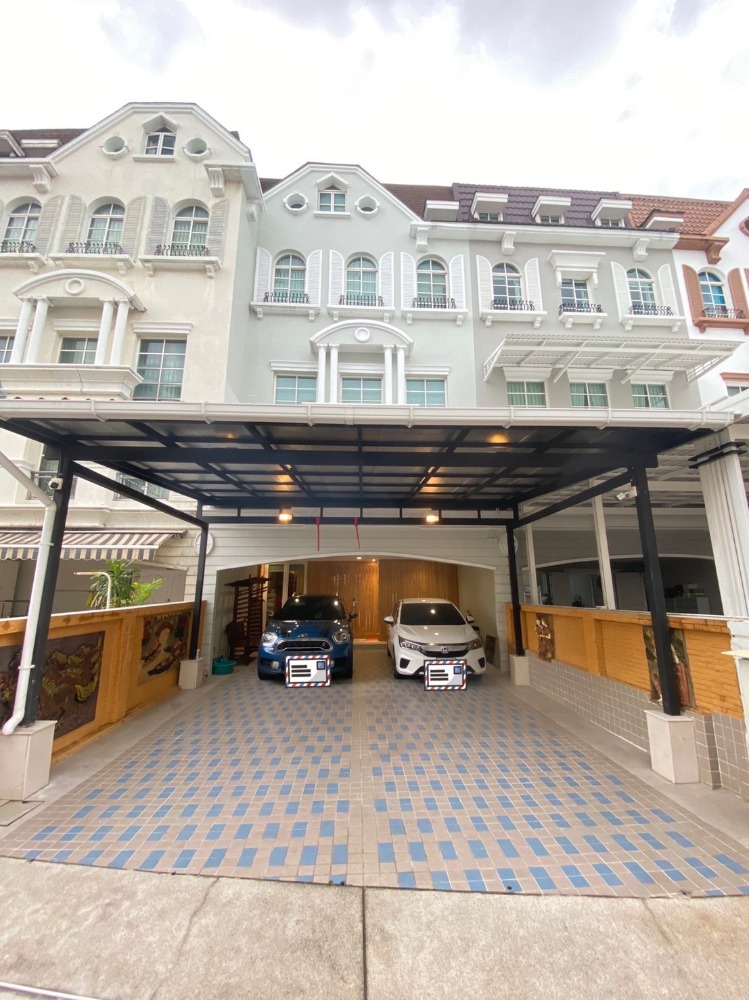 For SaleTownhouseSathorn, Narathiwat : T8170667 4-story townhome for sale, Klang Krung Village. Sathorn-Chan Road Soi Chalam Nimit, size 38 sq m.