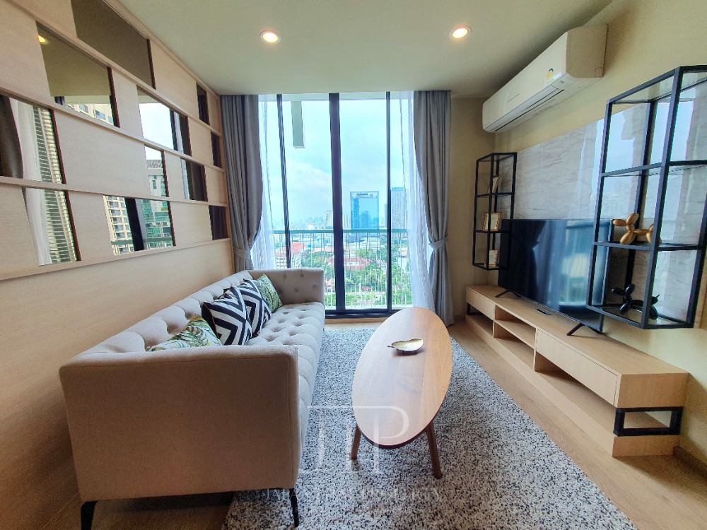 ให้เช่าคอนโดสุขุมวิท อโศก ทองหล่อ : Best open view 68sqm corner 2 bed unit in Asoke area*