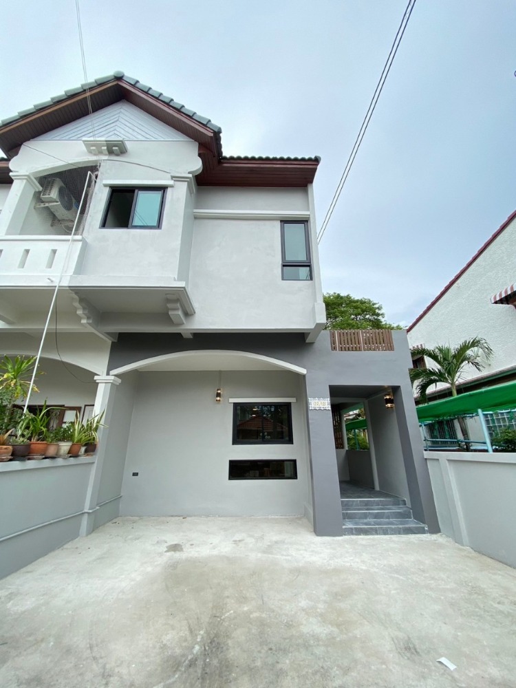 For SaleHouseRamkhamhaeng, Hua Mak : S-HRKJ101 for sale, detached house, Soi Ramkhamhaeng 36/1, 2 floors, size 18 sq m, usable area 180 sq m, 3 bedrooms, 2 bathrooms, 4.1 million 063-759-1967