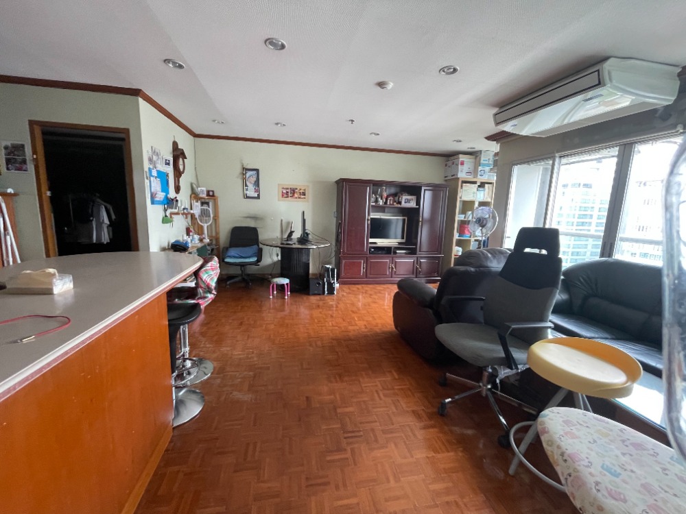 ขายคอนโดสีลม ศาลาแดง บางรัก : Silom Suite Room for Sell (BTS Saint Louise)