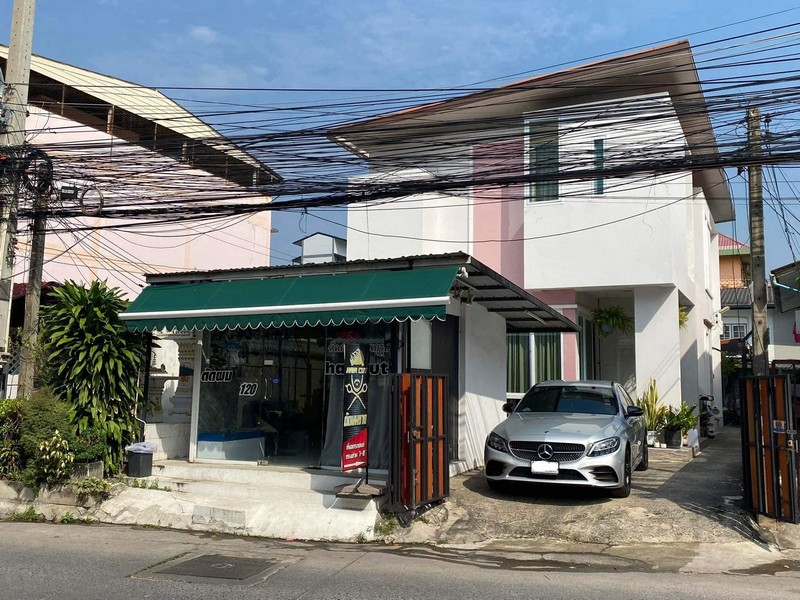 For RentHousePattaya, Bangsaen, Chonburi : (Call 082-784-7036) House for Rent in South Pattaya Soi Bongkot - 3 Bedrooms - 3 Bathrooms ready-to-move-in rental house.