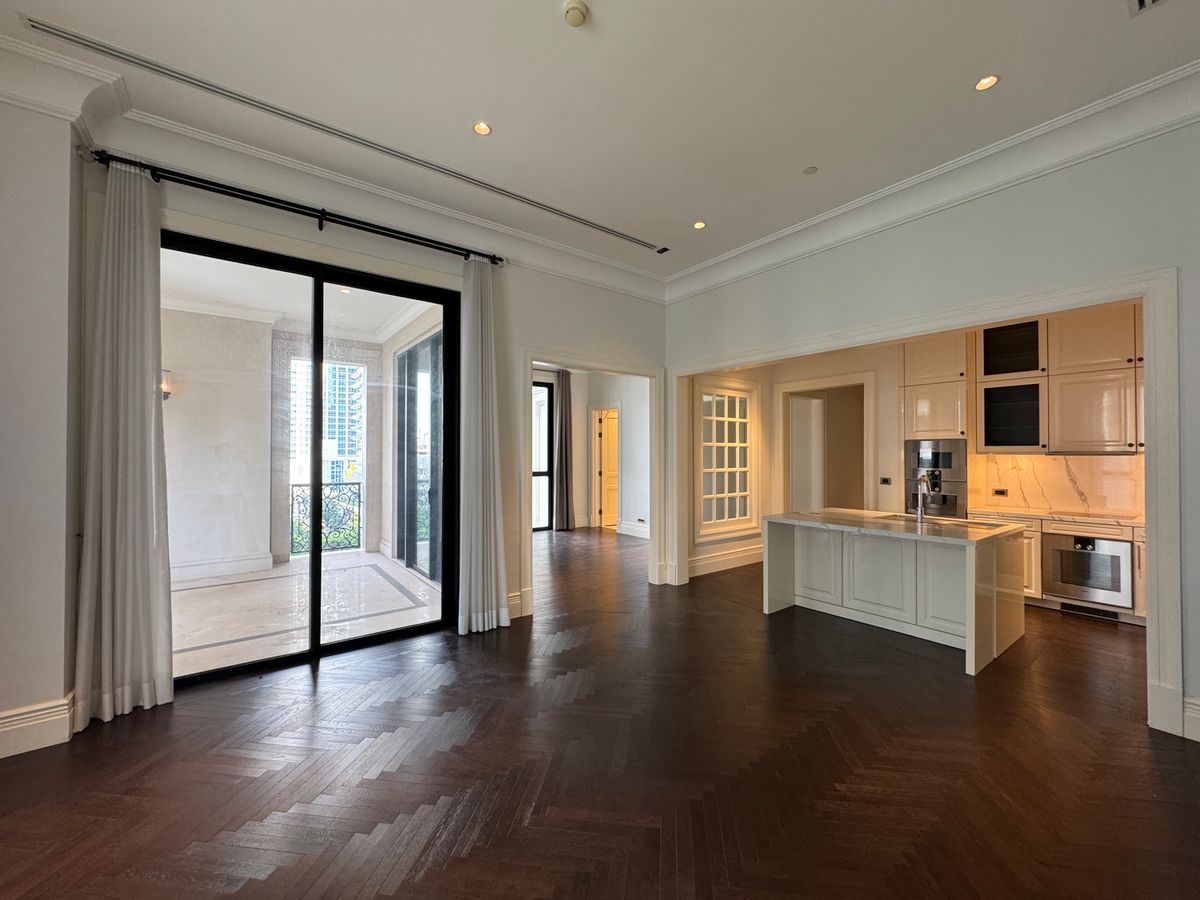 ขายคอนโดวิทยุ ชิดลม หลังสวน : ✨️Special Price Duplex Penthouse at 98 Wireless 3Bed  Unblock View 250sqm  near BTS Phloen Chit