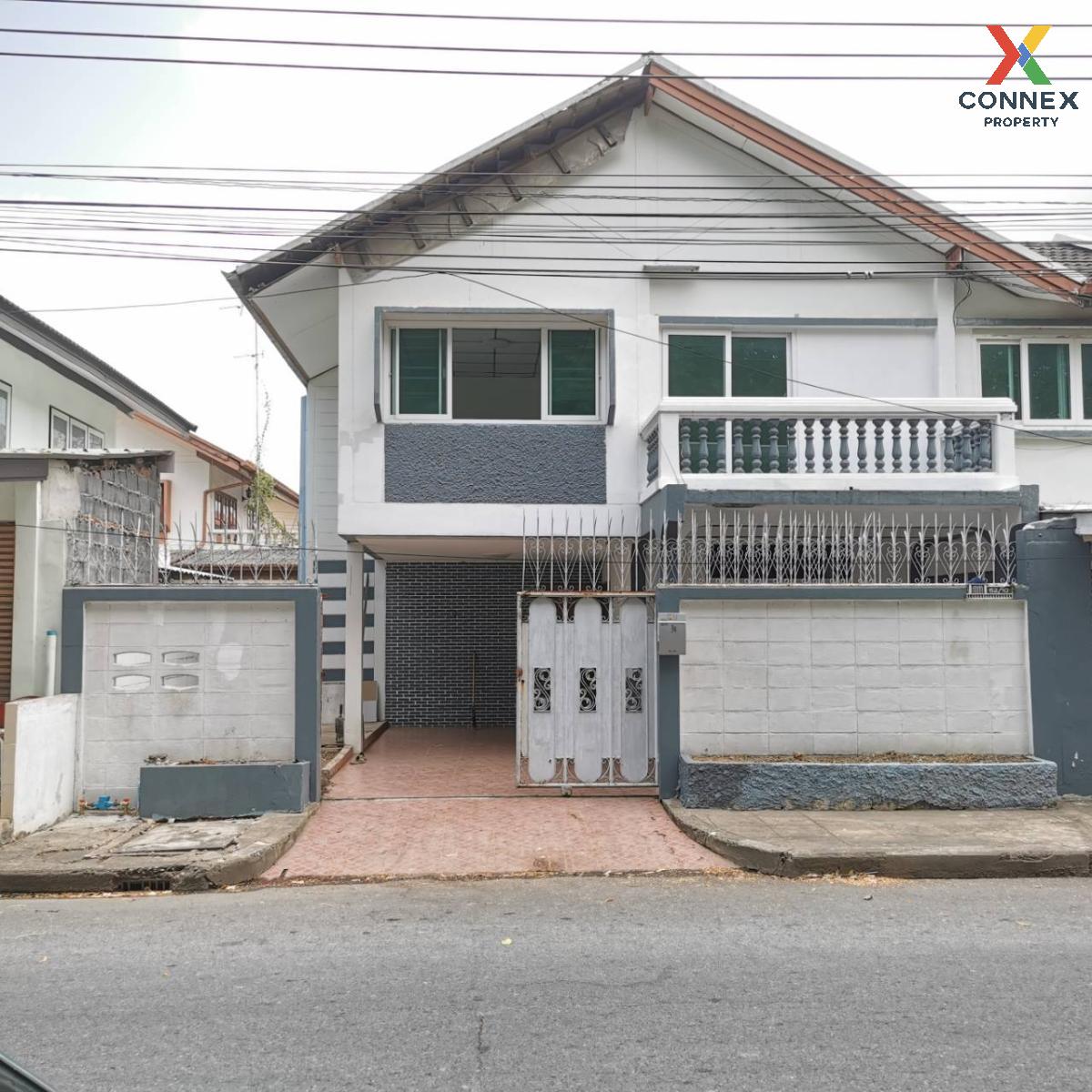 For SaleHouseKaset Nawamin,Ladplakao : For Sale House , Senaniwet 2 , Chorakhe Bua , Lat Phrao , Bangkok , CX-98789