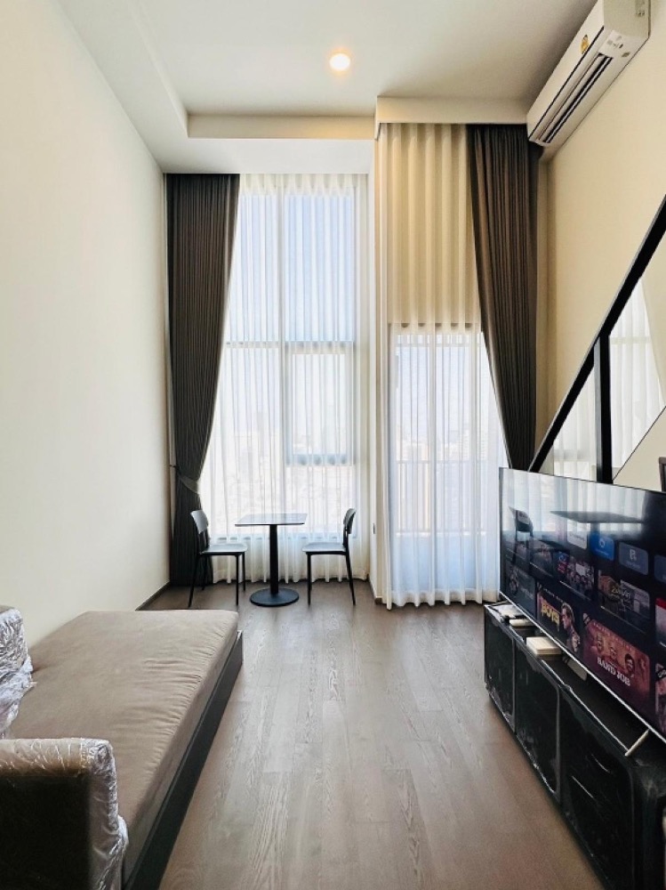 For SaleCondoSiam Paragon ,Chulalongkorn,Samyan : Park Origin Chula - Samyan【𝐒𝐄𝐋𝐋&𝐑𝐄𝐍𝐓】🔥Minimal, airy room, simply decorated. Fully furnished The central part is complete. Opposite Banthat Thong Road. Hurry and reserve now!🔥 Contact Line ID: @hacondo