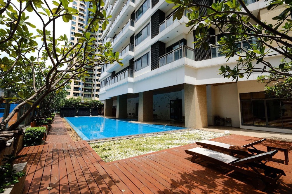 For SaleCondoSukhumvit, Asoke, Thonglor : ♦ Luxury Duplex ♦ 10+ floor | 189.39 sq.m. 3 beds | near Emporium 2 mins, Benchasiri Park 3 mins, BTS Phrom Phong station 4 mins, EmQuartier 6 mins