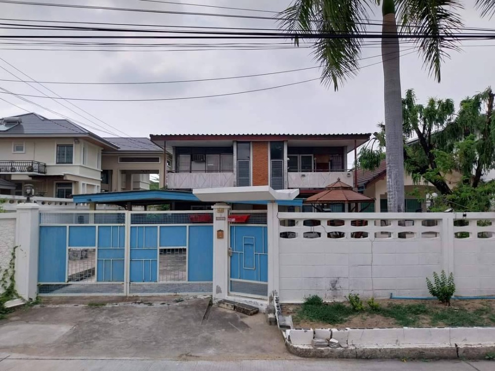 For SaleHouseChaengwatana, Muangthong : Great deal!!!! Detached house in Prachanivet Village 2, near The Mall Ngamwongwan.