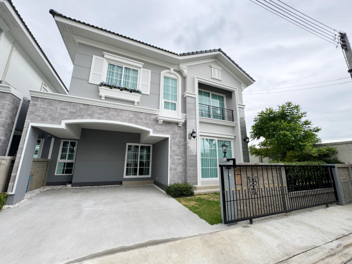 For RentHousePathum Thani,Rangsit, Thammasat : 2-story house for rent, Prestige project Future-Rangsit, 3 bedrooms, 3 bathrooms, corner house, new house, just finished decorating.