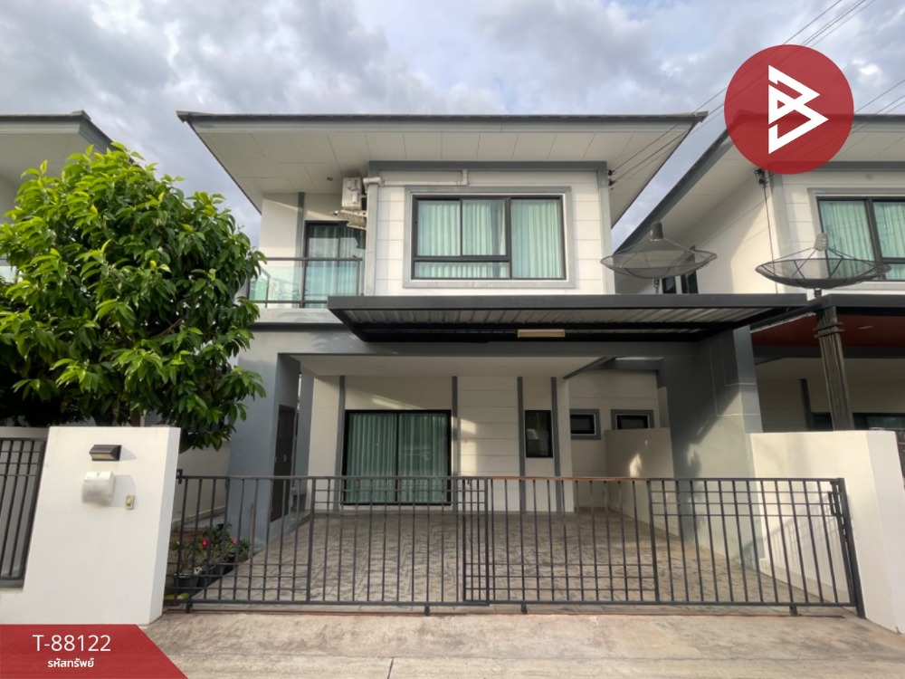 For SaleHousePattaya, Bangsaen, Chonburi : Semi-detached house for sale, The New Life Village at Pattana 3, Chonburi, ready to move in.