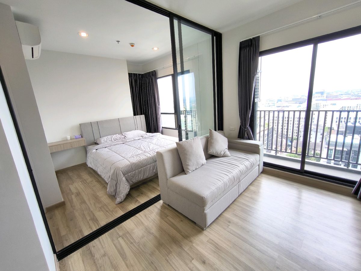 For RentCondoBangna, Bearing, Lasalle : For Rent / Niche Mono Sukhumvit - Bearing, large room size 35 sqm., Walk to BTS Bearing (BTS BEARING)