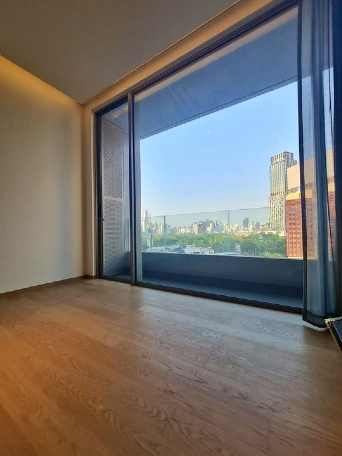 ขายคอนโดสีลม ศาลาแดง บางรัก : 📢👇Brand new unit , has never been occupied or rented.unblocked view, partly furnished, near Lumpini park