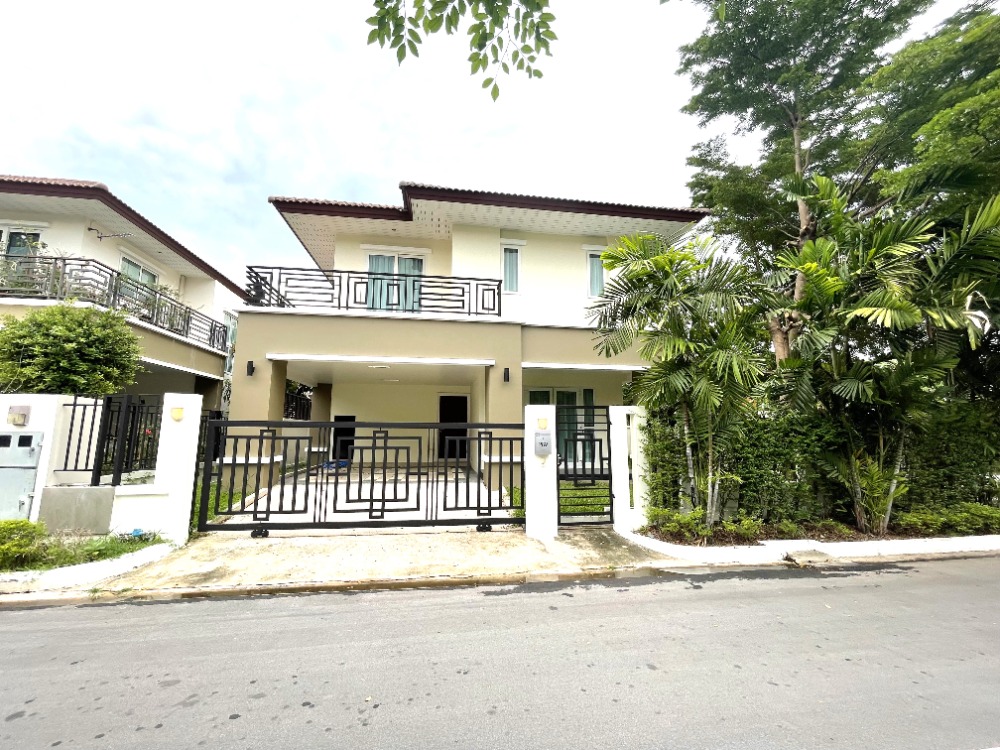 For SaleHouseLadkrabang, Suwannaphum Airport : Detached house for sales in Villa Nakharin Onnut-Wongwan corner unit new house never been used fully fitted