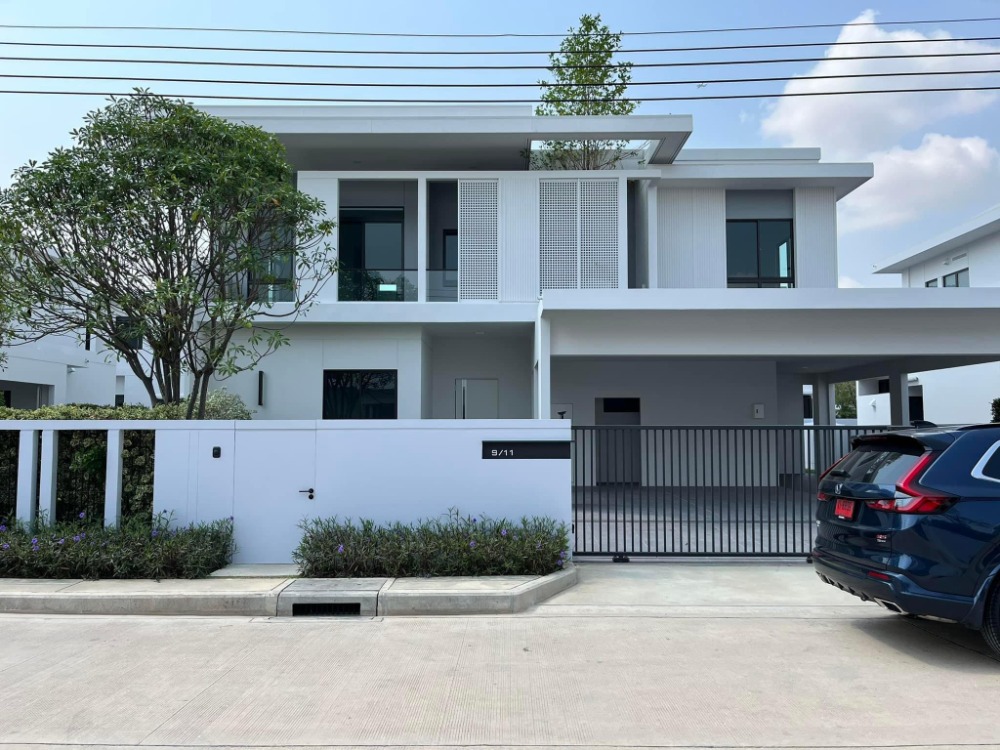 For SaleHouseLadkrabang, Suwannaphum Airport : ● Good Deal ● Single house 2 storey 4 beds 4 parking | 100.20 sq.w. 238.00 sq.m. | near KMITL 2 mins, KMIDS international school  3 mins, Airport Rail Link Ladkrabang station 7 mins