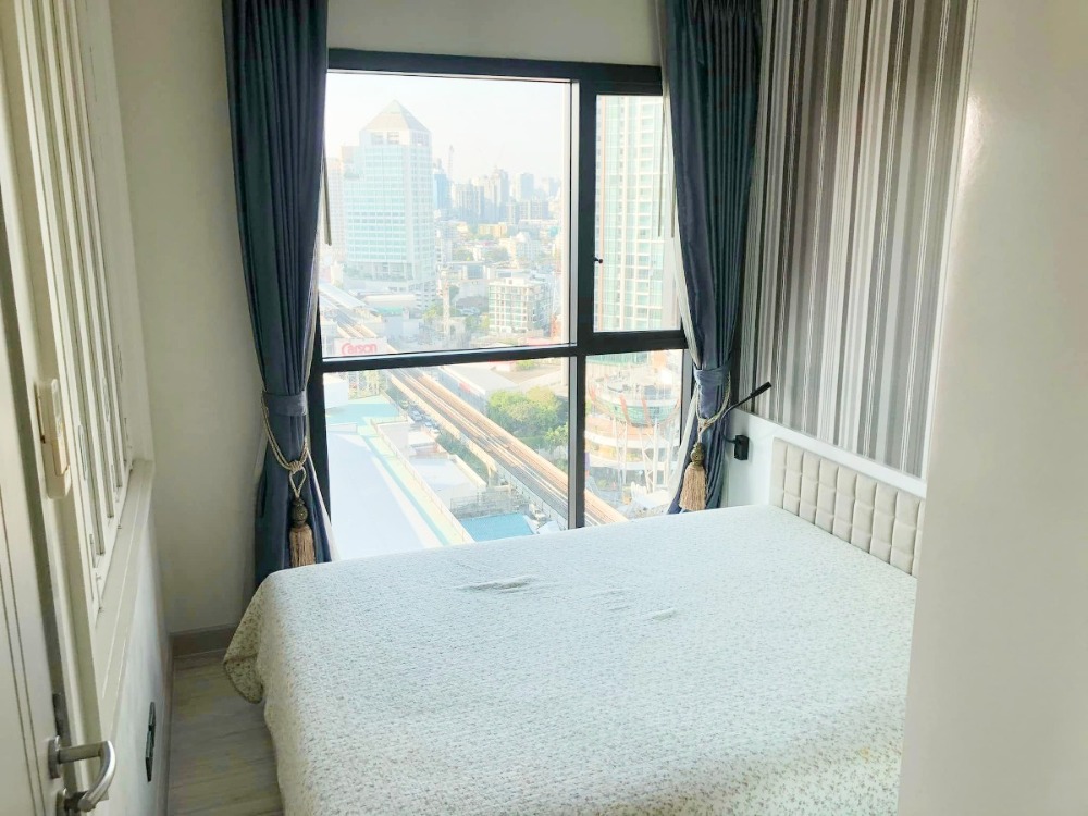 For SaleCondoOnnut, Udomsuk : For sale: WYNE by Sansiri, 1 bedroom, 30 sqm., 17th floor, excellent condition, fully furnished, near BTS Phra Khanong.