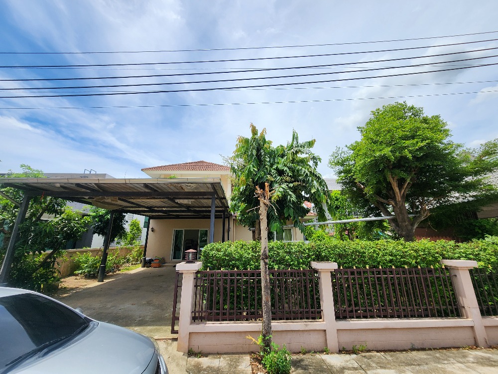 For SaleHousePhutthamonthon, Salaya : For sale: detached house in Baan Suan style No need to go far from Bangkok at Phutthamonthon 3, Glory House Village, 105.6 square meters, 3 bedrooms, 3 bathrooms.