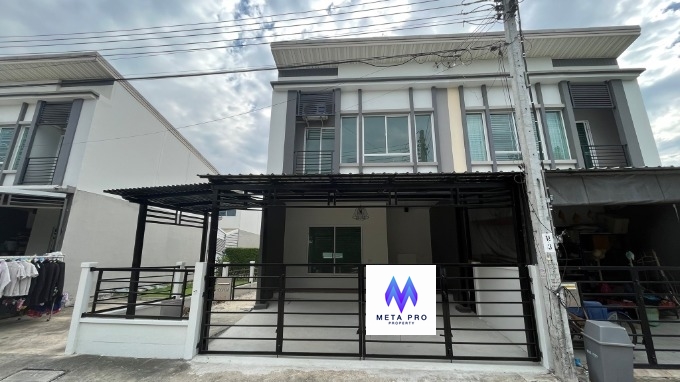 For SaleTownhouseChaengwatana, Muangthong : Townhome for sale**Corner unit Pleno Tiwanon-Chaeng Wattana