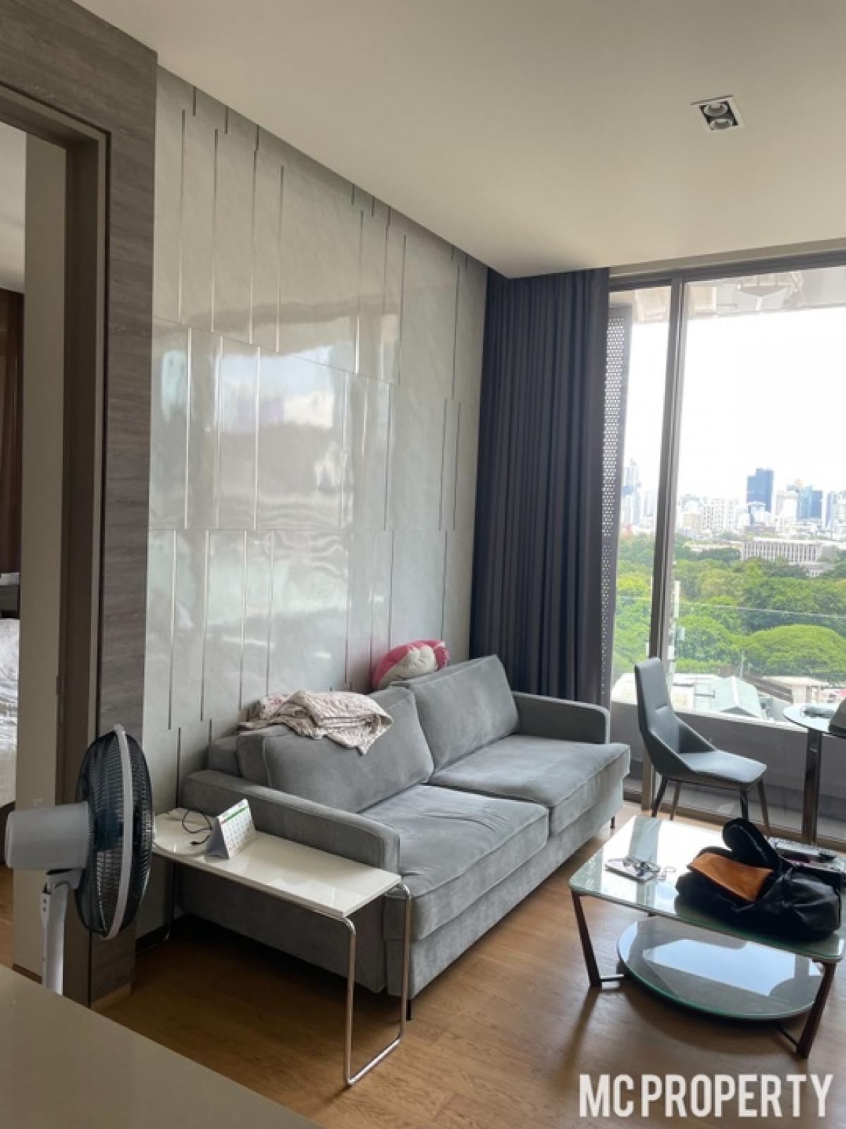 ให้เช่าคอนโดสีลม ศาลาแดง บางรัก : Saladaeng One 2 bedroom 118sqm Park View High Floor for rent only 150,000 please contact 0816878954