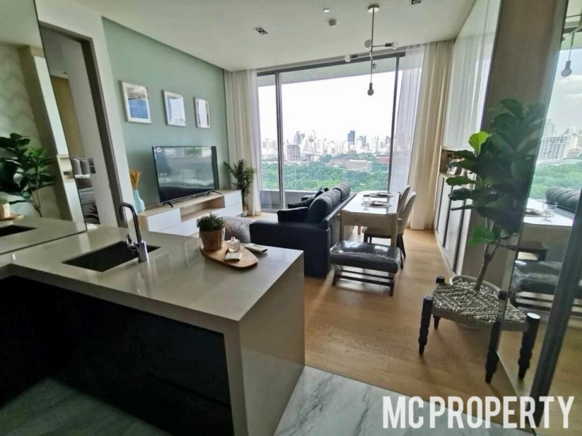 ให้เช่าคอนโดสีลม ศาลาแดง บางรัก : Saladaeng One 2 bedroom 118sqm Park View High Floor for rent only 150,000 please contact 0816878954