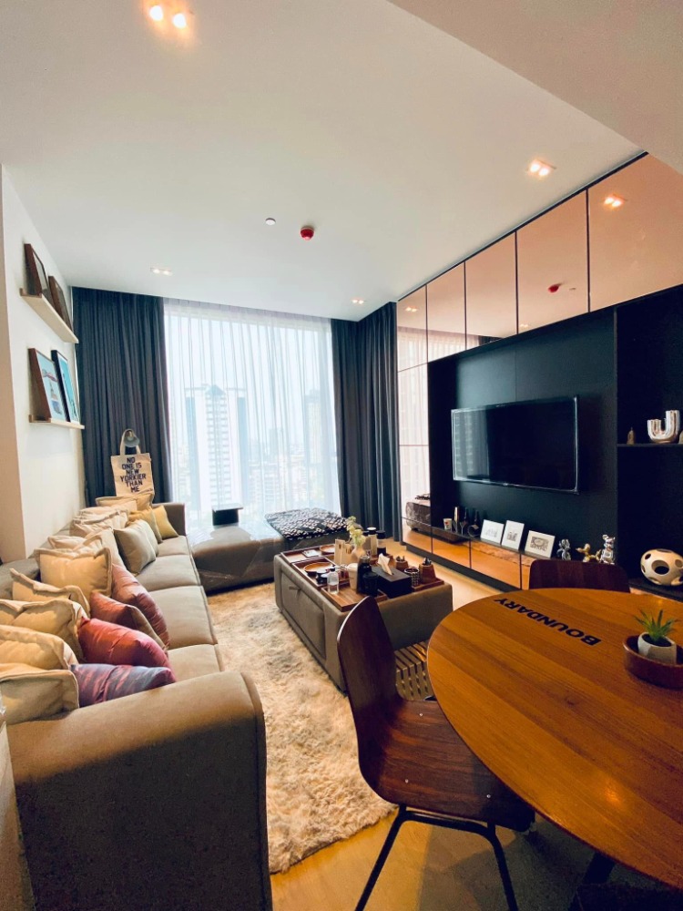 For SaleCondoSukhumvit, Asoke, Thonglor : Property code BH0302 The Strand Thonglor, room size 54 sq m, 1 bedroom, 1 bathroom, 14th floor.