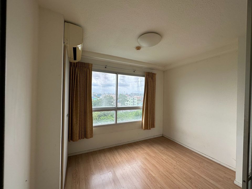 For SaleCondoOnnut, Udomsuk : K-5762 Urgent sale! Condo LPN Ville On Nut 46, empty room.