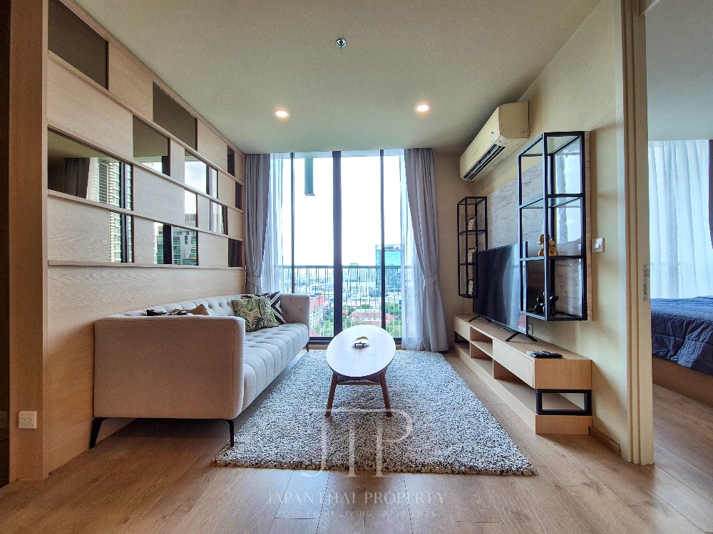 ให้เช่าคอนโดสุขุมวิท อโศก ทองหล่อ : Open view 68sqm 2 bed unit for rent/sell in Asoke area