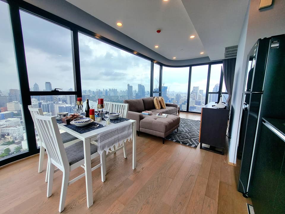 For SaleCondoSiam Paragon ,Chulalongkorn,Samyan : Ashton Chula-Silom, luxury condo, 2 bedrooms, 2 bathrooms, living room, 180 degree panoramic view.