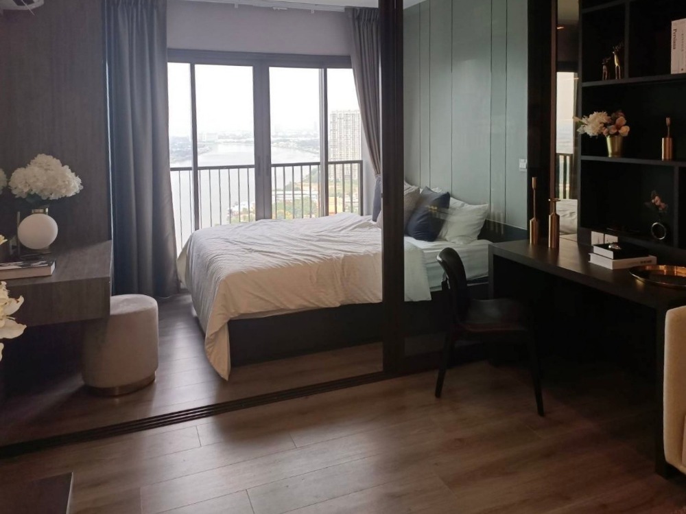 For SaleCondoRattanathibet, Sanambinna : Condo for sale, The Politan Aqua, next to the Chao Phraya River, near MRT Phra Nang Klao Bridge, size 32 sq m., 30th,  Chao Phraya River view