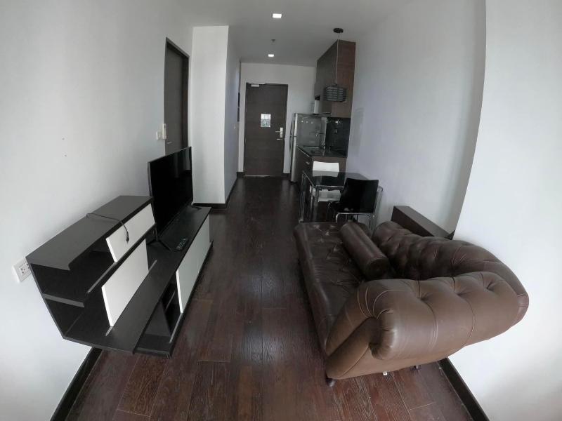 For RentCondoRatchathewi,Phayathai : For Rent Ideo Q Phayathai 1 Bedroom 1 Bathroom 40 sqm